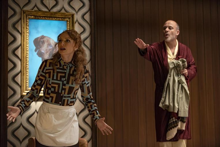 quien-es-el-señor-schmitt