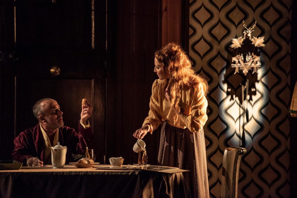 quien-es-el-señor-schmitt