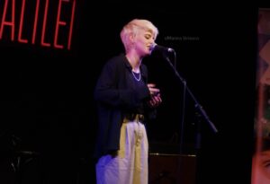 alba-reche-colores-contra-la-violencia