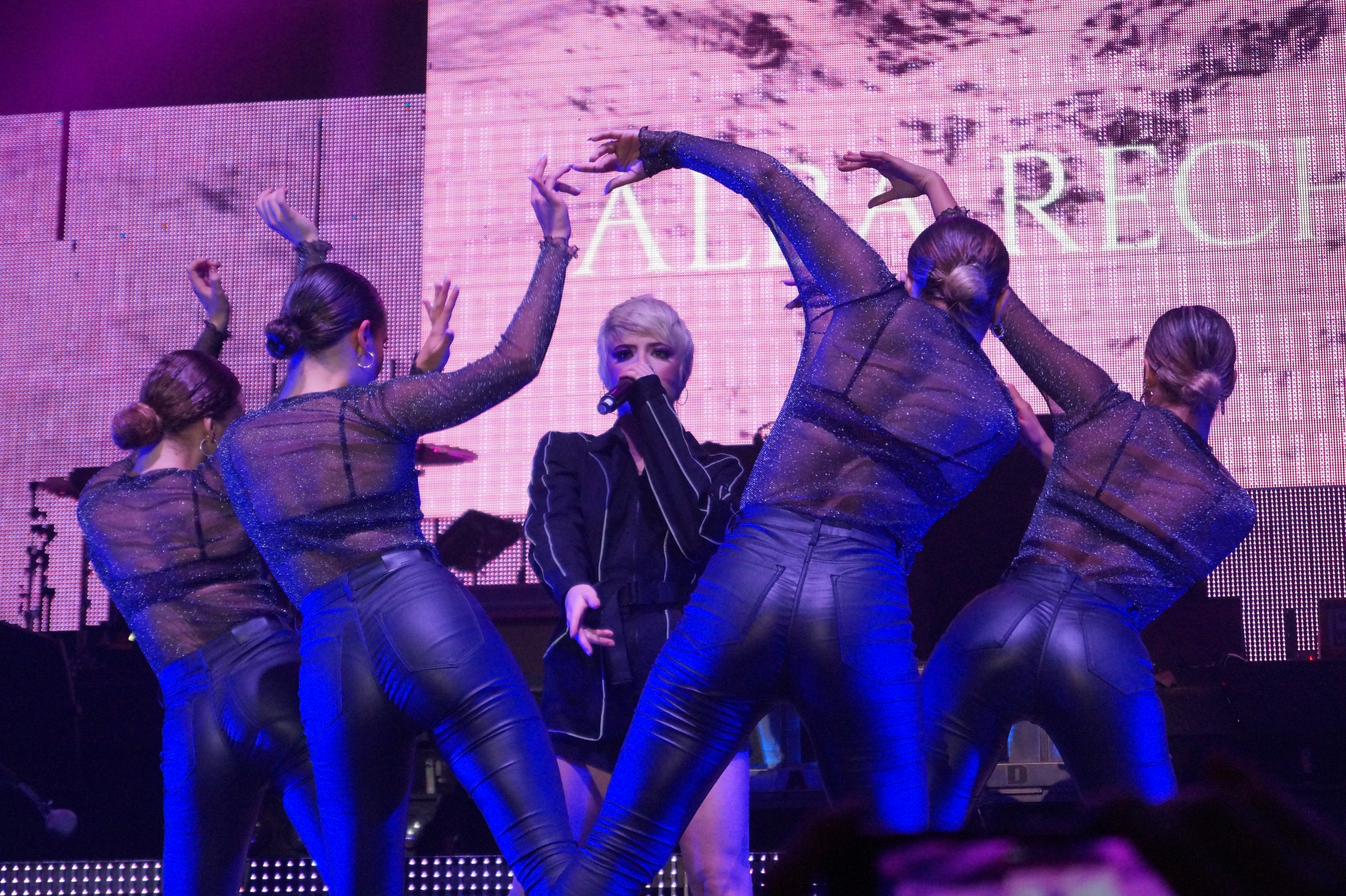 alba reche tanga xxl