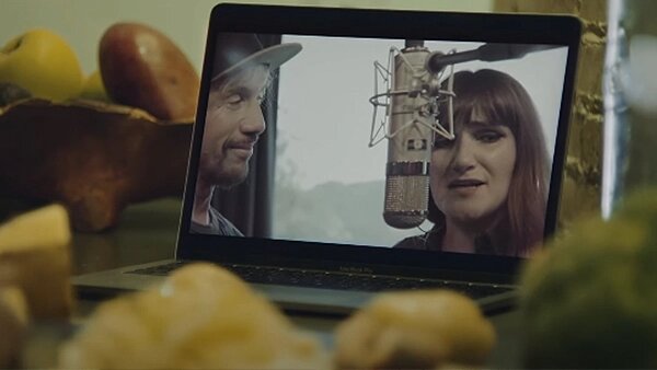 La Distancia de Rozalén y Macaco