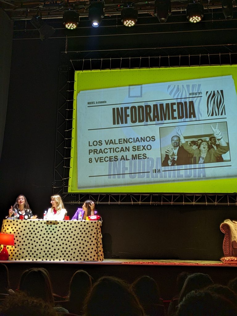 Un momento de la función 'Mujeres: la Dramedia' (Fotografía: Mamá tiene un plan)