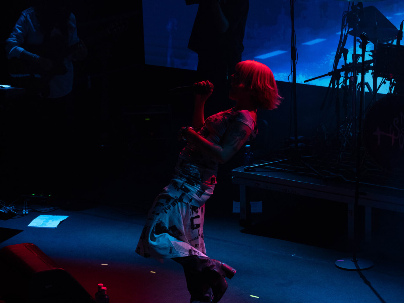 Alba Reche disfrutando de su show en Madrid, en Radar Joven 2025. (La Voz Cultural/Zelsas)