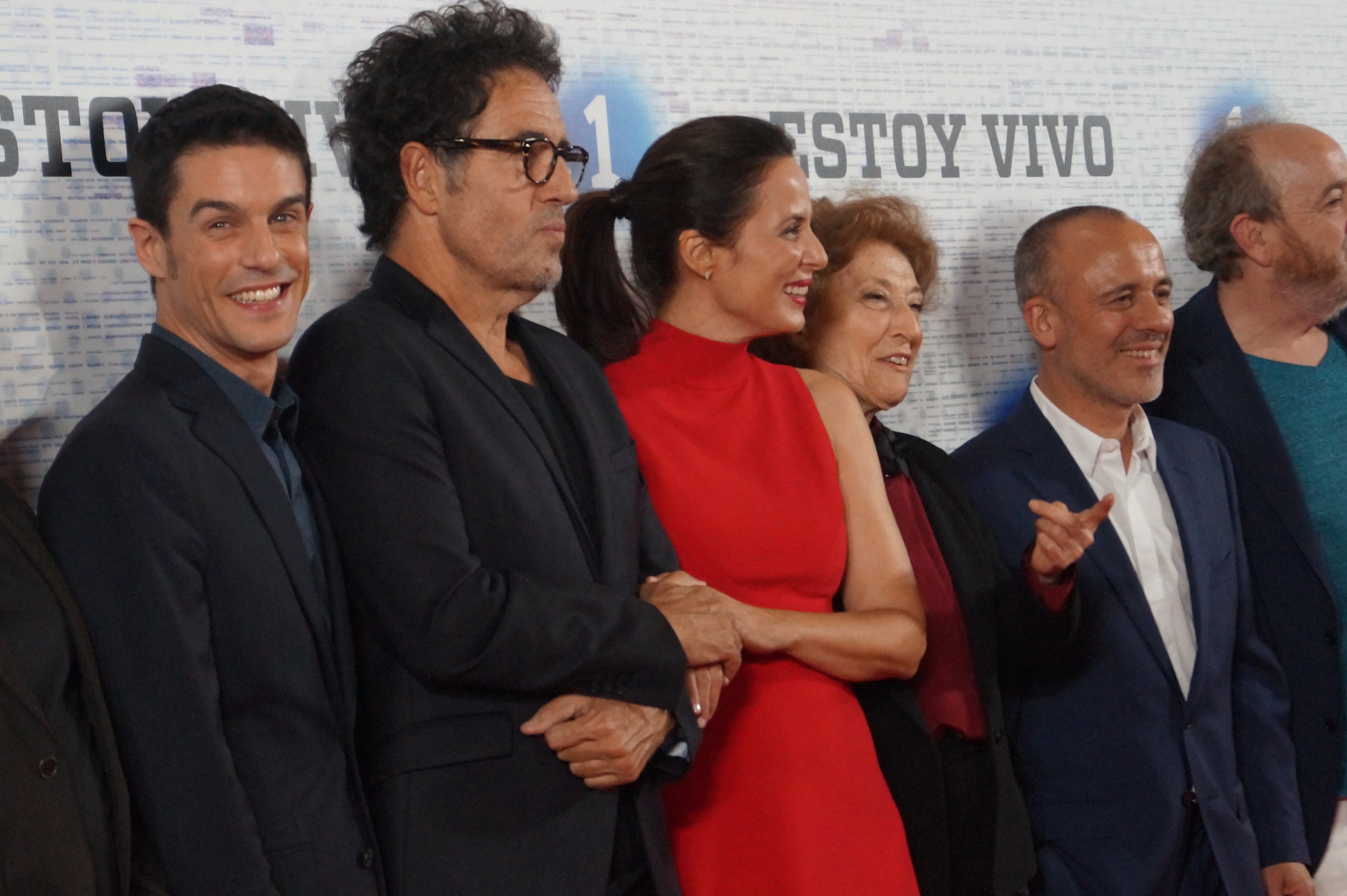 preestreno estoy vivo